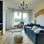 Nowoczesne Sun Seasons 24 W Szklarskiej Porebie Z Parkingiem By Renters Szklarska Poręba