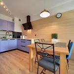 Nowoczesne Sun Seasons 24 W Szklarskiej Porebie Z Parkingiem By Renters Appartement