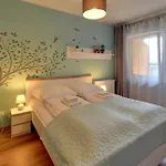 Nowoczesne Sun Seasons 24 W Szklarskiej Porebie Z Parkingiem By Renters Appartement *
