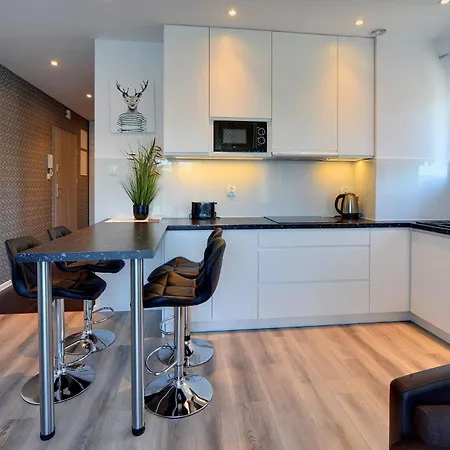 Nowoczesne Sun Seasons 24 W Szklarskiej Porebie Z Parkingiem By Renters Апартаменти