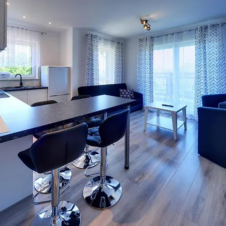 Nowoczesne Sun Seasons 24 W Szklarskiej Porebie Z Parkingiem By Renters Lägenhet