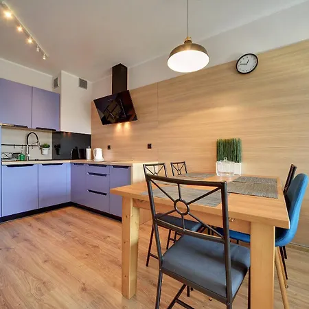 Nowoczesne Sun Seasons 24 W Szklarskiej Porebie Z Parkingiem By Renters Апартаменти